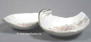 Dish, Double-Leaf Petite Fleurs - 7050
